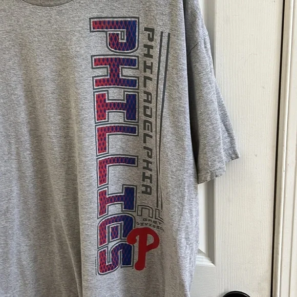 Philadelphia Phillies NL East Division t-shirt - Picture 2 of 6